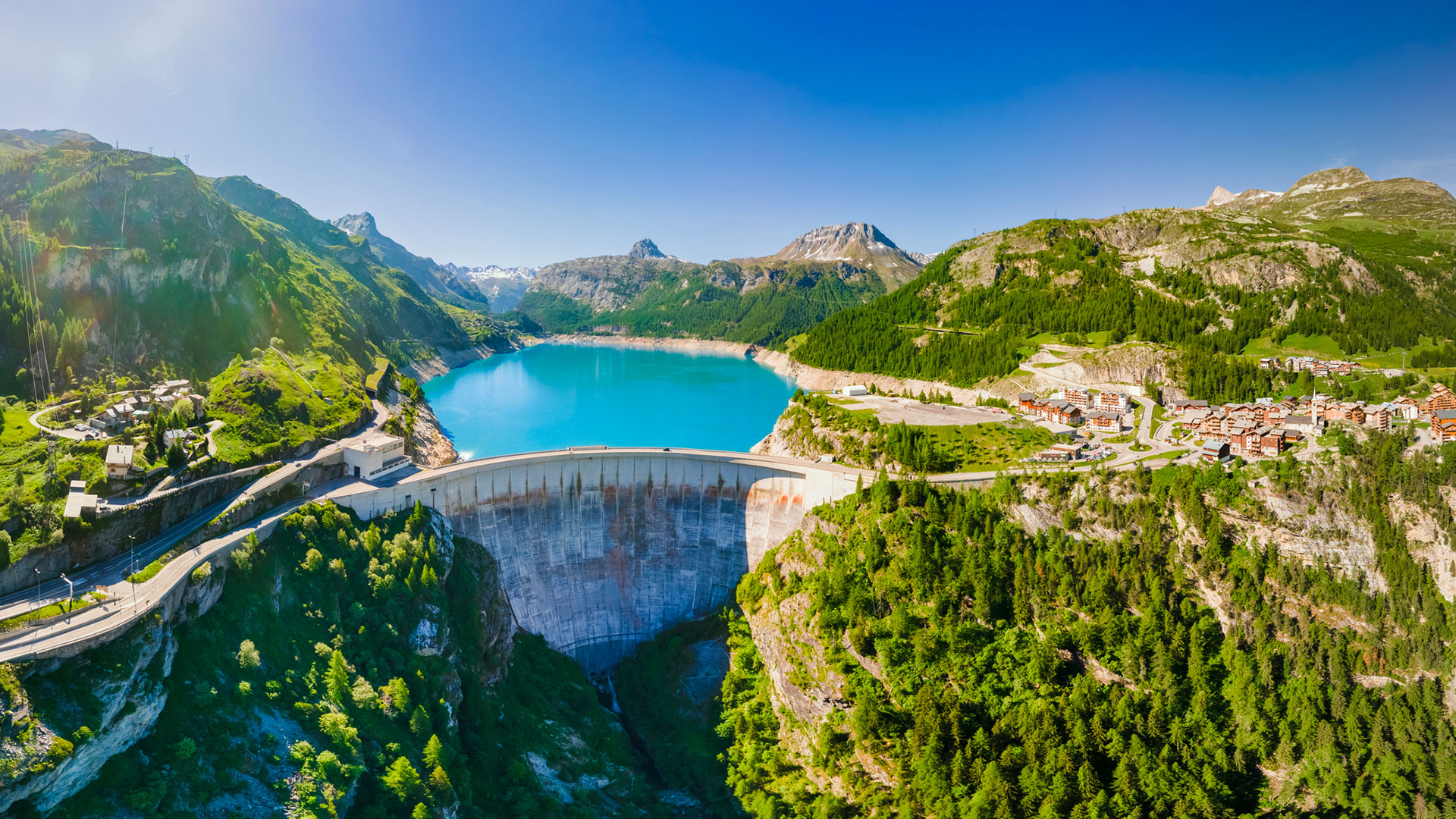 La France veut se doter d’un outil de gestion des plans d’eau et des volumes stockés dans les retenues des barrages, comme ici dans les Alpes françaises. 