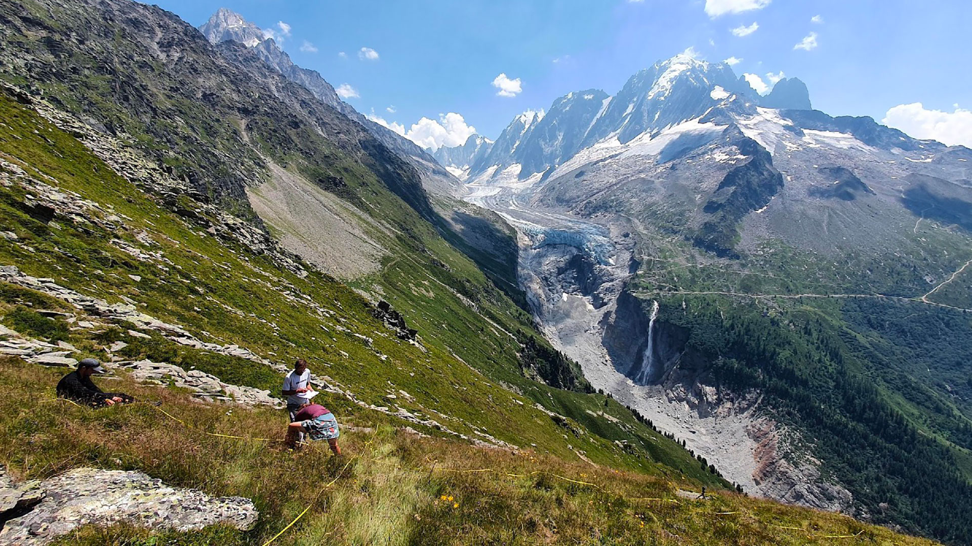 Sortie terrain dans les Alpes pour le projet Orion afin de vérifier la fiabilité de sa classification automatique de la végétation par télédétection.