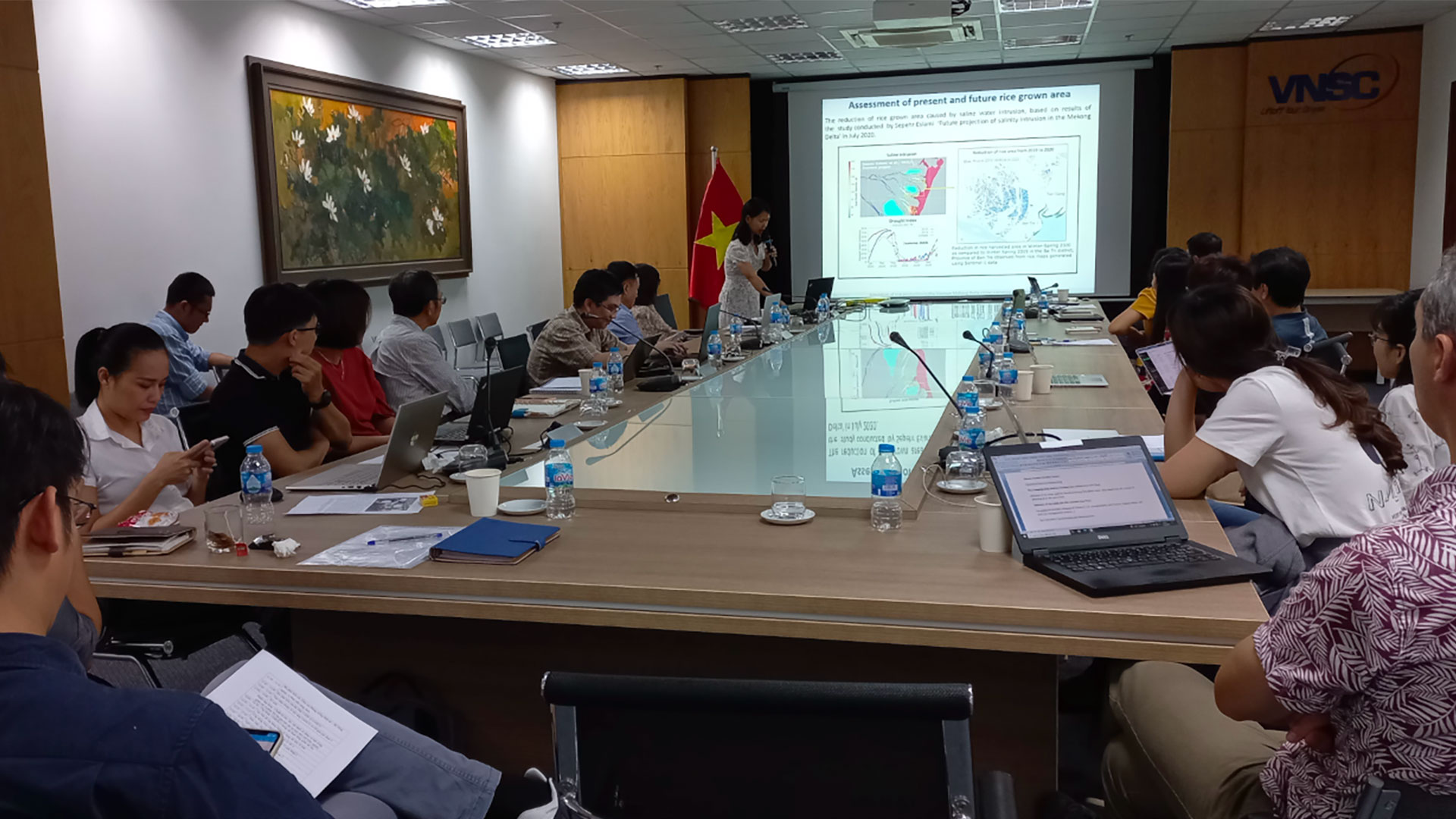 Atelier de restitution VietSCO dans les locaux du VNSC (Vietnam National Space Centre) à HanoÏ les 16 et 17 juin 2022. 