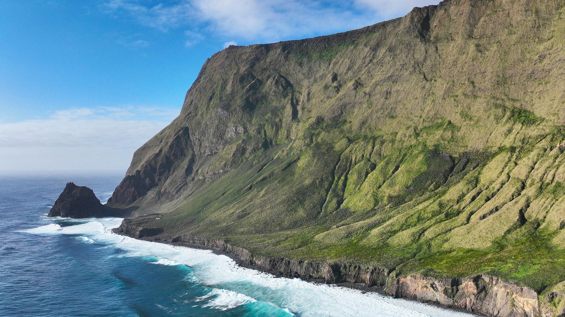  Cliffs of Entrecasteaux, Amsterdam Island.