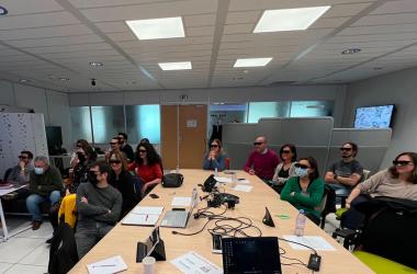 In person at CNES Toulouse, the teachers benefited from a 3D satellite imaging demonstration. Equipped with active glasses, they were able to admire striking Pleiades stereoscopic images of major cities, natural landscapes, the pyramids and even the Moon.