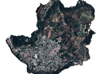 Emprise d’étude englobant la ville de Grabel et le bassin-versant du Rieumassel sur une image Pléiades acquise 9 mois après l’inondation de 2014.