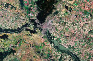 Le Bureau spatial slovaque est basé à Bratislava, ici sous l’œil de Sentinel-2. 